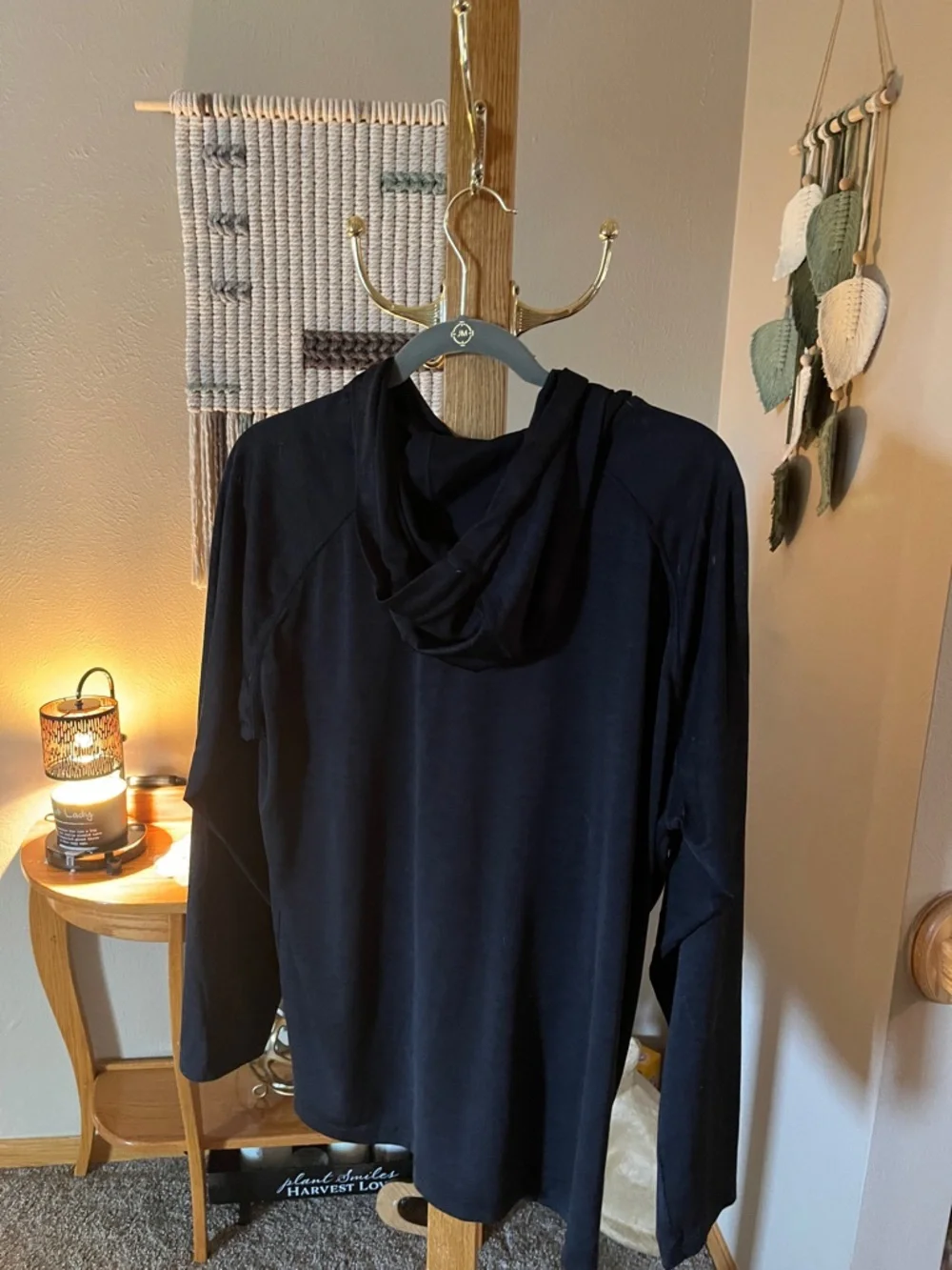 Under Armour Men’s Black Hooded Pullover with Gray Logo - Picture 5 of 5
